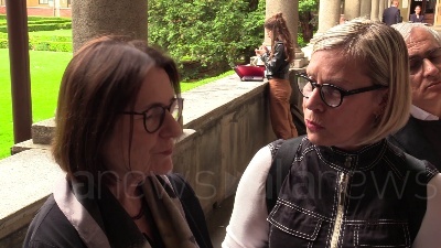 Scene from Ucraina, Irina Scherbakova (Nobel Pace 2022): "Inviare armi unica soluzione" (RU)