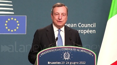 Scene from Ue, Draghi: "La dimensione europea sta cambiando"