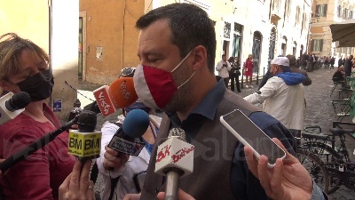 Scene from Amministrative, Salvini: "La certezza è che a differenza degli altri il cdx è unito"