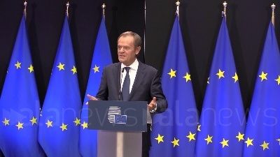 Scene from Tusk: "Europa posto migliore sulla Terra"