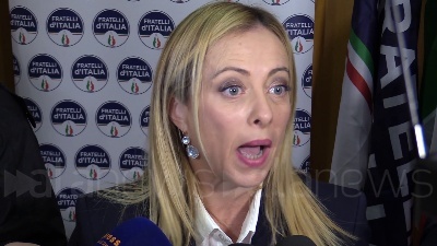 Scene from Green pass, Meloni: "Rischio di zone rosse mette in dubbio l'utilità"