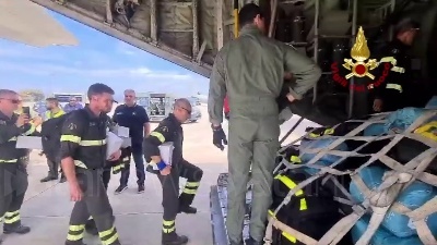 Scene from Inondazioni in Libia, partito il contingente dei vigili del fuoco italiani