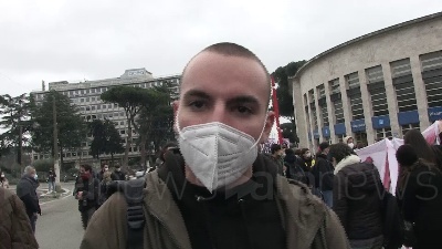 Scene from Scuola, Miur blindato per la protesta degli studenti: "No alla propaganda della Azzolina"