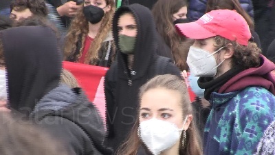 Scene from Scuola, Miur blindato per la protesta degli studenti: "No alla propaganda della Azzolina"