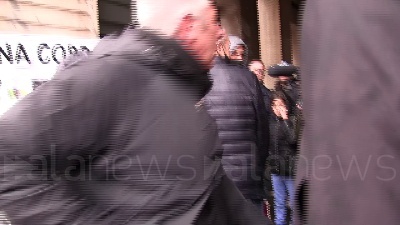 Scene from Milano, giornalista di La7 aggredito durante la manifestazione No Paura Day