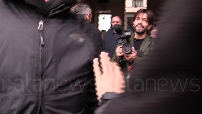 Scene from Milano, giornalista di La7 aggredito durante la manifestazione No Paura Day