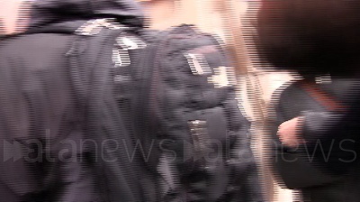 Scene from Milano, giornalista di La7 aggredito durante la manifestazione No Paura Day