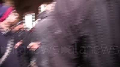 Scene from Milano, giornalista di La7 aggredito durante la manifestazione No Paura Day