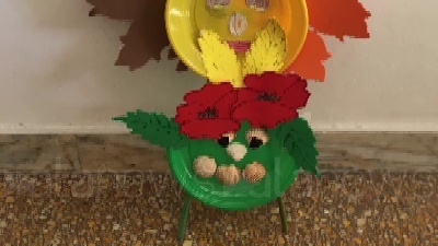 Scene from Coronavirus, il ramoscello 'alternativo' per la domenica delle palme