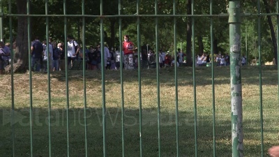 Scene from Milano, in tantissimi per l'ultimo "grazie" a Gino Strada