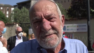 Scene from Milano, in tantissimi per l'ultimo "grazie" a Gino Strada