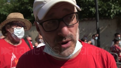 Scene from Milano, in tantissimi per l'ultimo "grazie" a Gino Strada