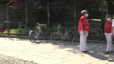 Scene from Milano, in tantissimi per l'ultimo "grazie" a Gino Strada