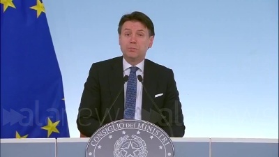 Scene from Coronavirus, Conte: "Divieto assoluto di mobilità per chi è in quarantena"