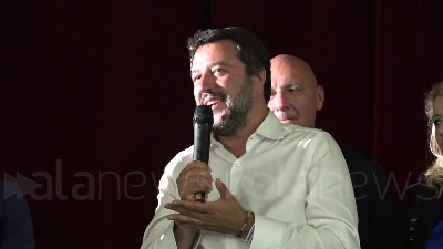 Scene from Salvini attacca Fazio: "Comunista con il rolex, non ci vado"