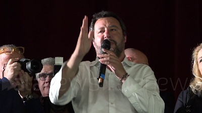 Scene from Salvini attacca Fazio: "Comunista con il rolex, non ci vado"