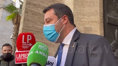 Scene from Covid, Salvini: "Tornare a normalità, aiutare mamme e papà"