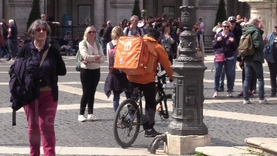 Scene from Raiders, protesta in Campidoglio per la sicurezza stradale della Capitale: "Gualtieri intervenga"