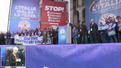 Scene from Salvini: "Estremisti sono altri, qui non ci sono le ultradestre"
