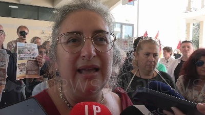 Scene from Milano, si incatena al San Raffaele la sindacalista licenziata: "Sciopero della fame"