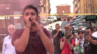 Scene from Roma, manifestazione a difesa del Reddito di cittadinanza: "Governo se la prende coi poveri"