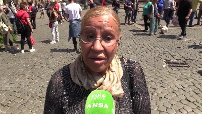 Scene from Roma, manifestazione a difesa del Reddito di cittadinanza: "Governo se la prende coi poveri"