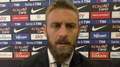 Scene from L'audio di De Rossi ad un amico: "Sono due anni che non mi parlano"