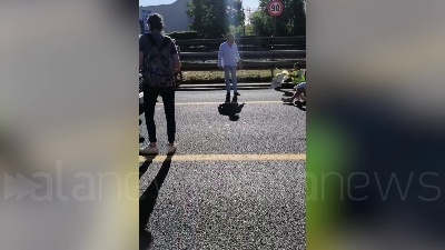 Scene from Ambientalisti bloccano la Tangenziale est a Milano, tensione con gli automobilisti