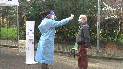 Scene from Milano, l'Esercito attiva il punto vaccinale antinfluenzale: "Somministriamo seicento dosi al giorno"