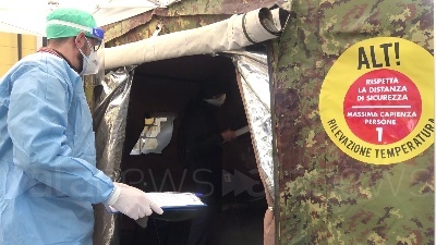 Scene from Milano, l'Esercito attiva il punto vaccinale antinfluenzale: "Somministriamo seicento dosi al giorno"