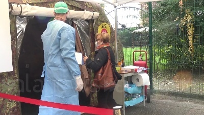 Scene from Milano, l'Esercito attiva il punto vaccinale antinfluenzale: "Somministriamo seicento dosi al giorno"