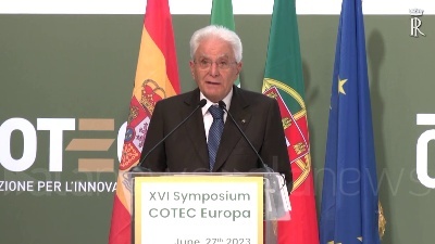 Scene from Mattarella: "Il cambiamento climatico è sotto gli occhi di tutti"