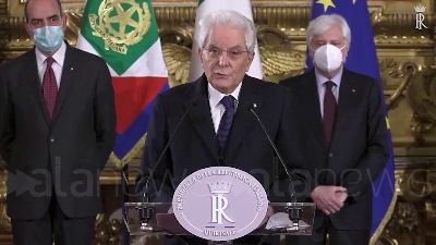 Scene from Governo, Mattarella: "Elezioni significherebbero avere governo con poche funzioni in mesi cruciali"
