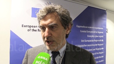 Scene from Coesione, Marsilio (Abruzzo): "Appello contro tagli"