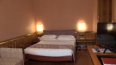 Scene from Coronavirus, hotel Michelangelo pronto per ospiti in quarantena