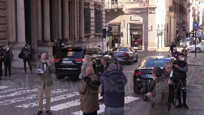Scene from Governo, Conte lascia Palazzo Chigi per andare al Quirinale
