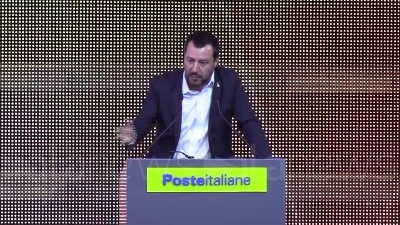 Scene from Casamonica, Salvini: "Dopo ruspe minacce, non mi intimoriscono"