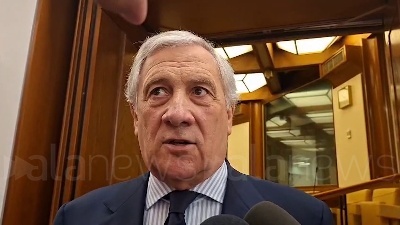 Scene from Armi, Tajani: "Safe? Quanti ne useremo lo decideremo a fine anno"