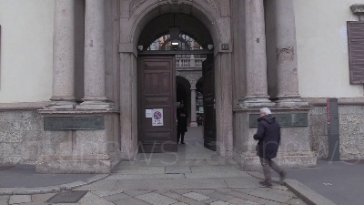Scene from Area B, ambulanti in piazza per chiedere proroga al Comune