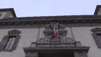 Scene from Area B, ambulanti in piazza per chiedere proroga al Comune
