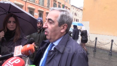 Scene from Manovra, Gasparri: "Giudizio UE smentisce profeti di sventura"