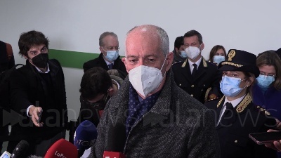 Scene from Covid, Gabrielli: "A Milano 400 agenti vaccinati al giorno"