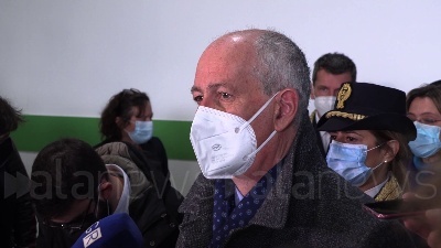 Scene from Covid, Gabrielli: "A Milano 400 agenti vaccinati al giorno"