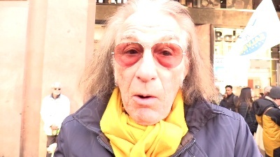 Scene from Tesseremanteo Lega, a Milano spunta un Fascio littorio