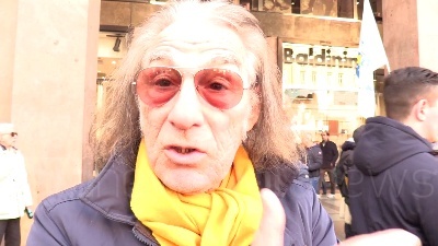 Scene from Tesseremanteo Lega, a Milano spunta un Fascio littorio
