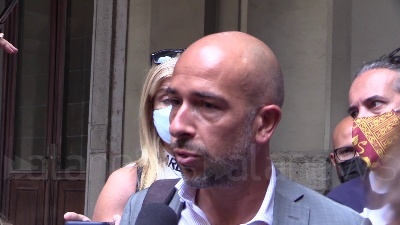 Scene from Incendio a Milano, residente: "Siamo in emergenza, serve norma a livello nazionale"