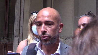 Scene from Incendio a Milano, residente: "Siamo in emergenza, serve norma a livello nazionale"