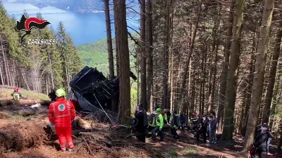 Scene from Funivia Stresa-Mottarone, le immagini dei soccorsi alla cabina precipitata