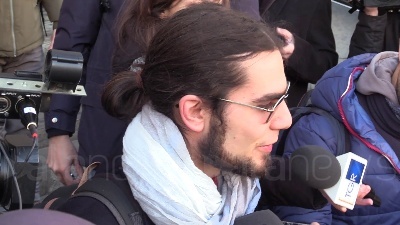Scene from Milano, i manifestanti di Ultima generazione davanti al tribunale: "Ficicchia non è un criminale"