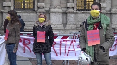 Scene from Milano, consiglio comunale rinvia voto su test rapidi a scuola: "È inaccettabile"